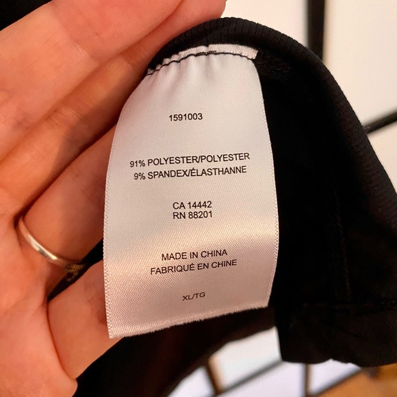 Black Lightweight Golf Sports Shirt - Picture 4 of 5